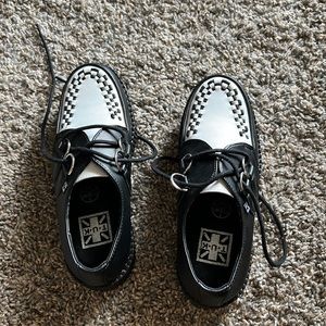 T.U.K. Creepers